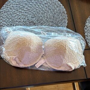 Victoria's Secret Lace Padded Bra - Cream